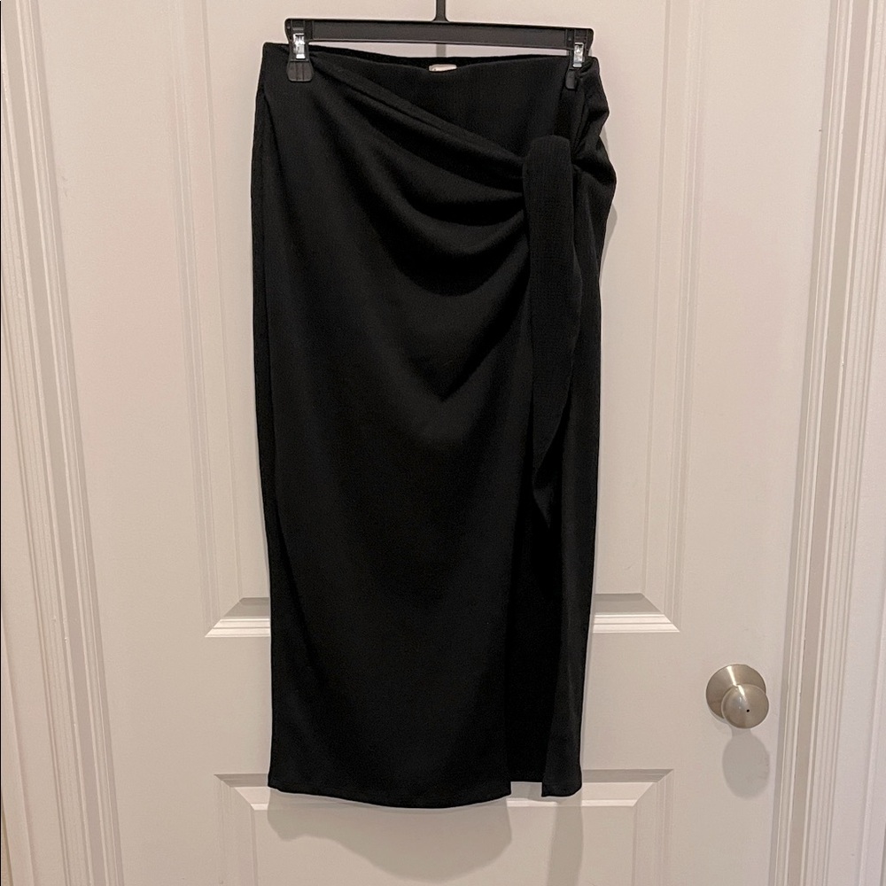 a new day Black Draped Midi Skirt/Sarong